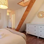 Grosse Dtv-zertifizierte An Der Mosel Fuer 7 Personen - 3 Schlafzimmer, Parkplatz & Waschmaschine