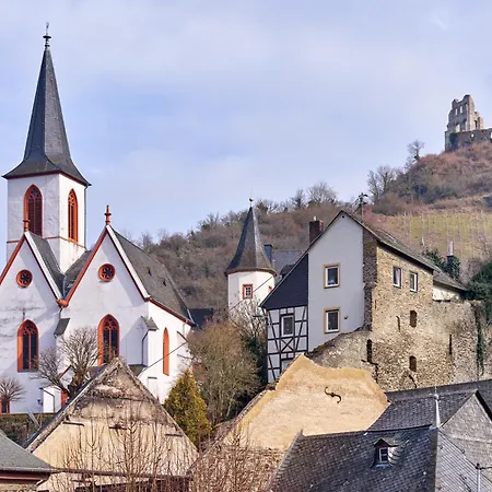 Grosse Dtv-zertifizierte An Der Mosel Fuer 7 Personen - 3 Schlafzimmer, Parkplatz & Waschmaschine