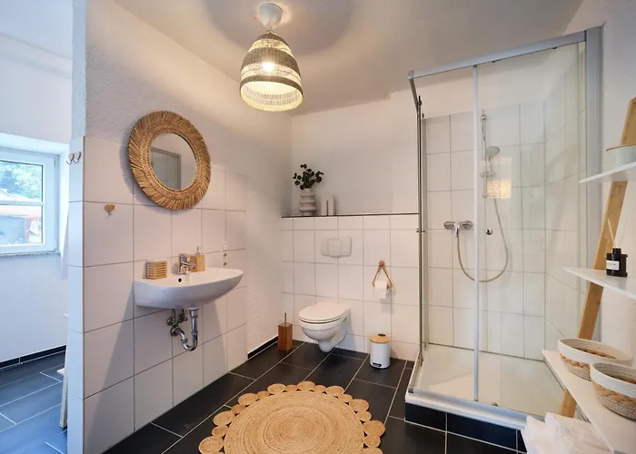 Bg Living & Hosting - Gemuetliche Mosel-ferienwohnung Fuer Familien & Weinliebhaber In Lage - 3 Schlafzimmer, Bis 7 Personen, Parkplatz & Waschmaschine Apartamento