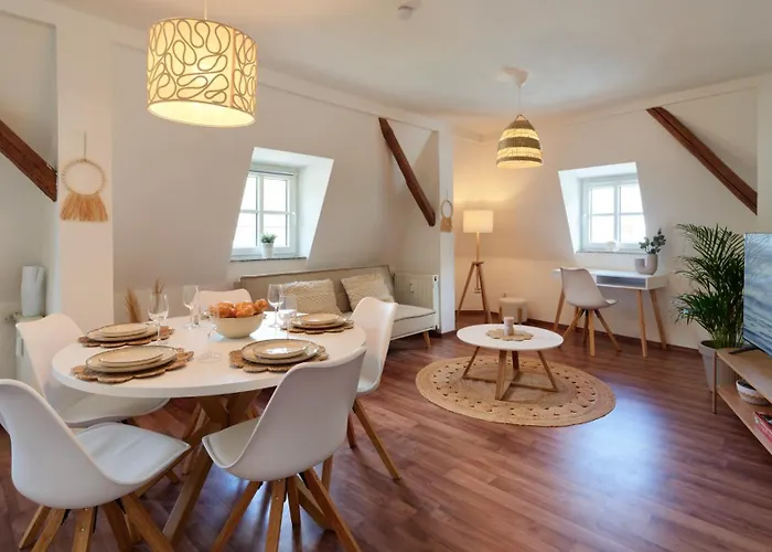 Grosse Dtv-zertifizierte An Der Mosel Fuer 7 Personen - 3 Schlafzimmer, Parkplatz & Waschmaschine * Traben-Trarbach