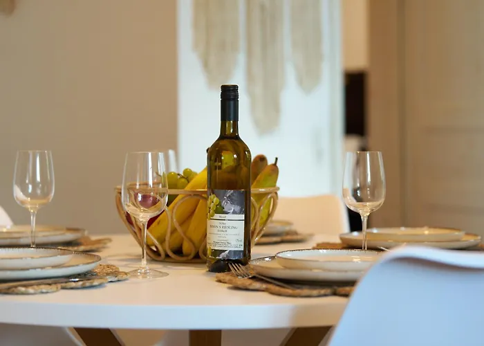 Bg Living & Hosting - Gemuetliche Mosel-ferienwohnung Fuer Familien & Weinliebhaber In Lage - 3 Schlafzimmer, Bis 7 Personen, Parkplatz & Waschmaschine *