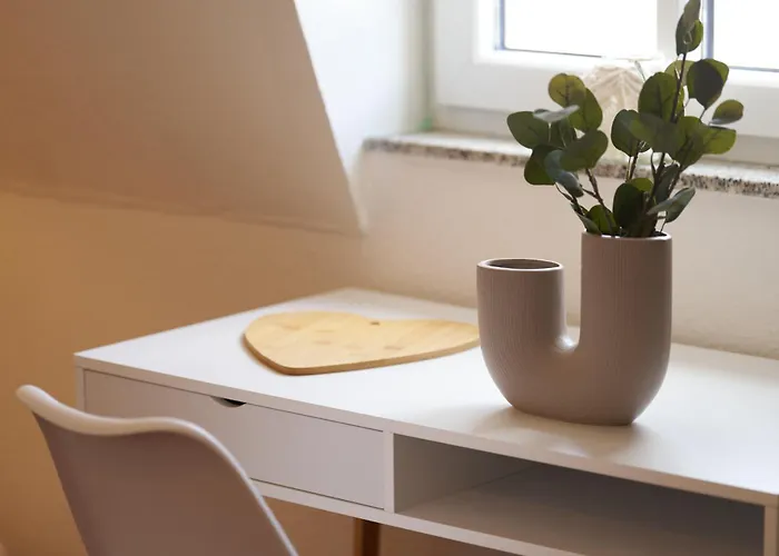 Bg Living & Hosting - Gemuetliche Mosel-ferienwohnung Fuer Familien & Weinliebhaber In Lage - 3 Schlafzimmer, Bis 7 Personen, Parkplatz & Waschmaschine Apartamento Traben-Trarbach